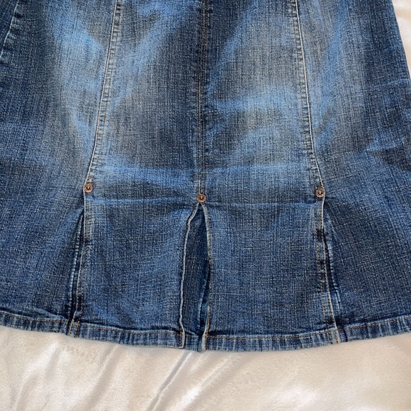 Ann Taylor Loft Stretch Denim Mini Skirt With Hidden Pockets & Pleats Size 8 - Picture 4 of 8
